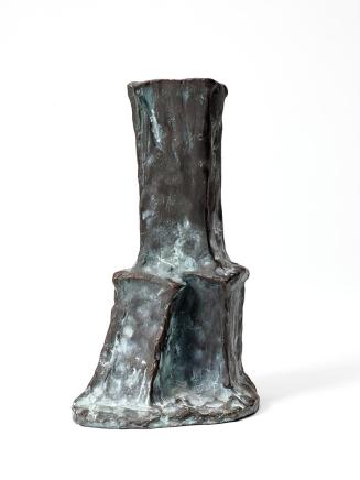 Fritz Wotruba, Kleiner Torso (das rechte Bein vorgesetzt), 1969, Bronze, 27 × 14,5 × 14,5 cm, B ...