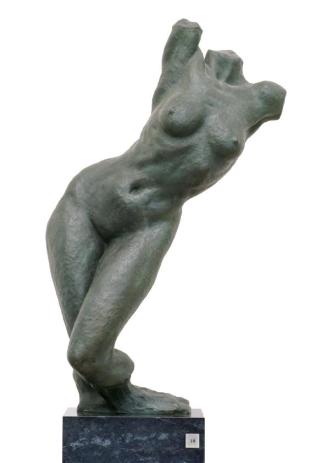 Gustinus Ambrosi, Weiblicher Torso, 1919, Bronze auf Serpentin-Postament, H: 108,5 cm, Belveder ...
