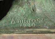 Gustinus Ambrosi, Die Freude, Detail: Bezeichnung, 1920, Bronze, H: 12,2 cm, Belvedere, Wien, I ...