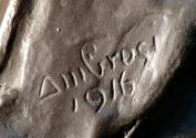 Gustinus Ambrosi, Alfons Petzold, Detail: Bezeichnung, 1916, Bronze auf Serpentin-Postament, H: ...