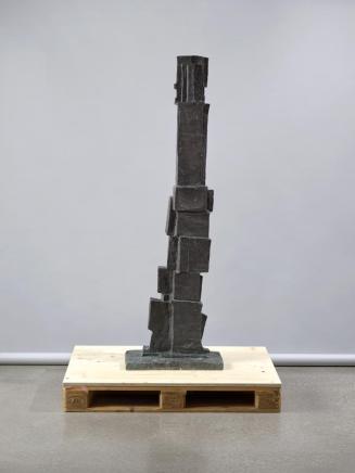 Fritz Wotruba, Stehende Figur, 1962, Bronze, 179,5 × 31 × 57 cm, 95 kg, Belvedere, Wien, Inv.-N ...