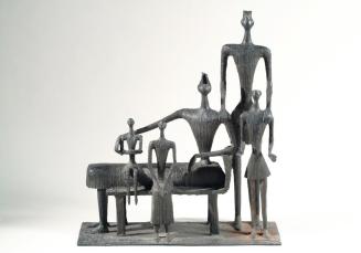 Walter Ritter, Familie, 1968, Bronze, 100 x 90 x 30 cm, Artothek des Bundes, Dauerleihgabe im B ...