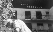 Josef Dabernig, Hotel Roccalba, 2008, Video, S/W, Originalformat 35 mm, Abtastung auf Digibeta, ...