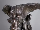 Christian Behrens, Sphinx, Detail, 1880/1894, Bronze, auf zeitgenössischem Holzsockel, 145 × 10 ...